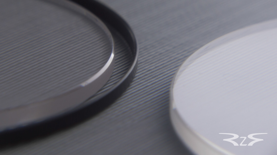 Sapphire rystal and black Hytrel gasket